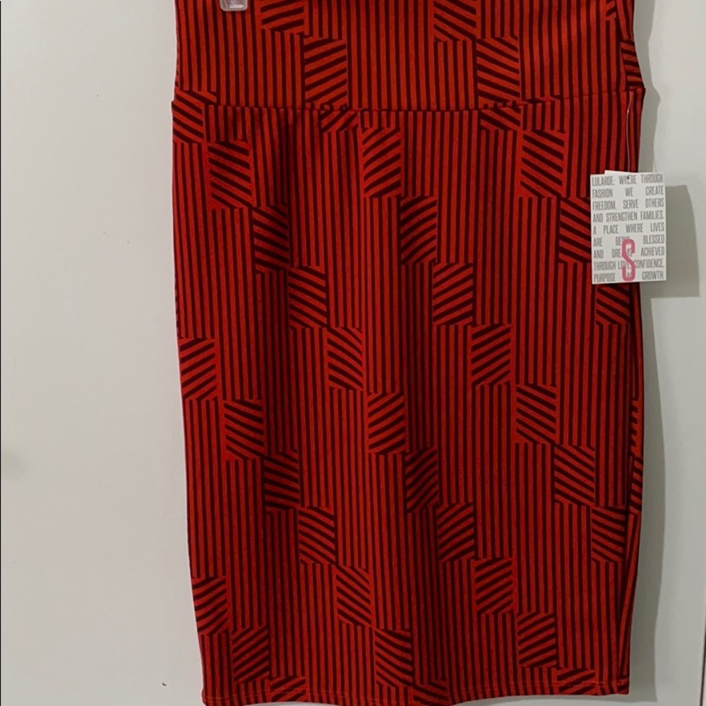 LuLa Roe Cassie Skirt. Size S